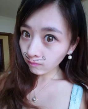 会流水的小笼包。高颜值，身材棒，服务好