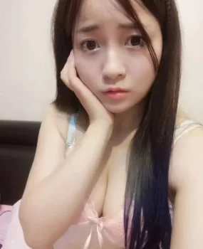 艳福不浅，姿色宜人！约会气质美女
