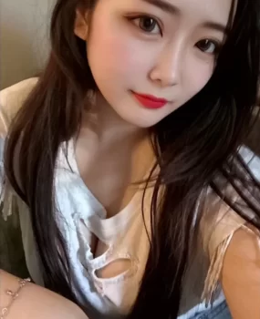 胸大身材，喜欢品新茶的他来了