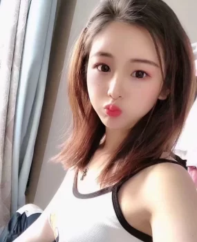 刚约到的美女胸大