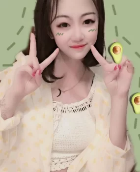 刚刚下水的妹子，BB粉嫩，紧，超爽