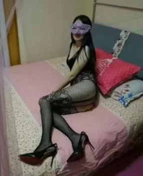 惠新西街北口丝袜高跟少妇云彩