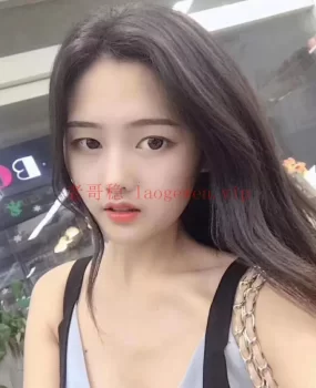 玩了一个20岁大胸大屁股的小可爱，舒服极了