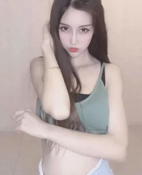 23岁兼职妹子