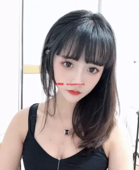 分享一个女大学生,刚下海不久,分享给狼友们尝尝鲜