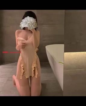 无锡小妹蜜桃胸大屁股大私密处又紧水又多纤细大长腿