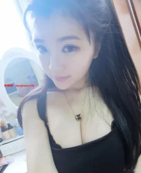 99年吊钟大奶妹