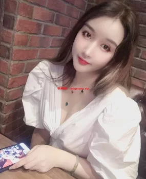 江苏无锡极品兼职学生妹