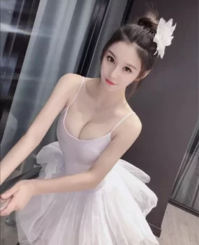 出差无锡玩的一个极品嫩妹，服务爽爆天！