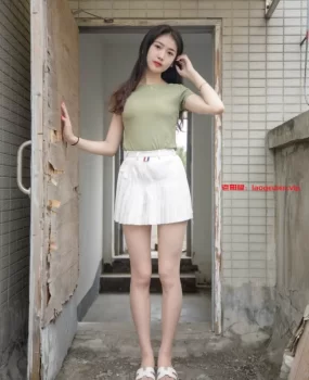 无锡美女瞒着老公在外面兼职，身材极品