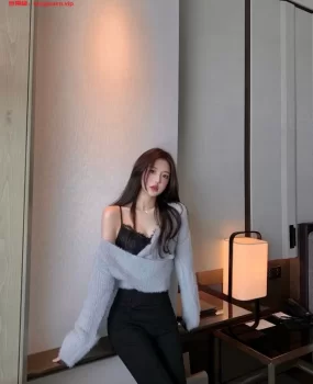 质量嫩模高质量妹妹极品女神粉嫩蜜桃臀