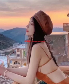 重庆兼职学妹，年轻漂亮很有性欲